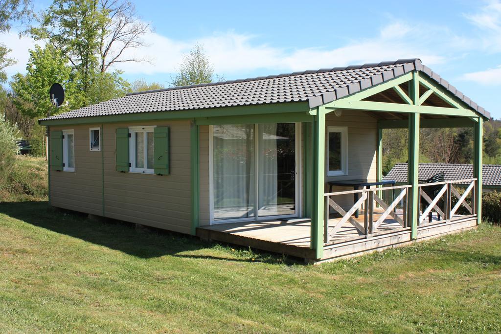 Cottages Du Lac De Miel Beynat Zimmer foto